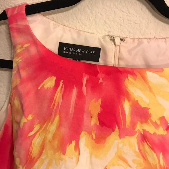 Jones New York Floral spring dress - Picture 3 of 3